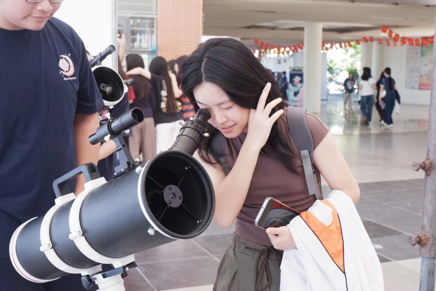 Amstro’s Gallery 2025: Aphelion - Hành trình dấn thân vào miền tri thức của khoa học vũ trụ Amstro’s Gallery 2025: Aphelion - Hành trình dấn thân vào miền tri thức của khoa học vũ trụ