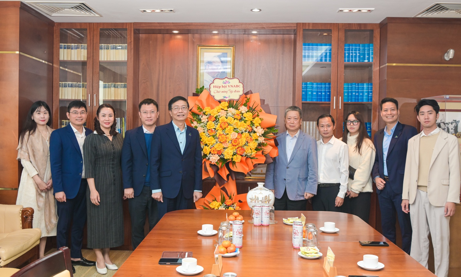 VNABC chúc mừng Petrovietnam nhân kỷ niệm 64 năm Ngày Truyền thống ngành Dầu khí Việt Nam