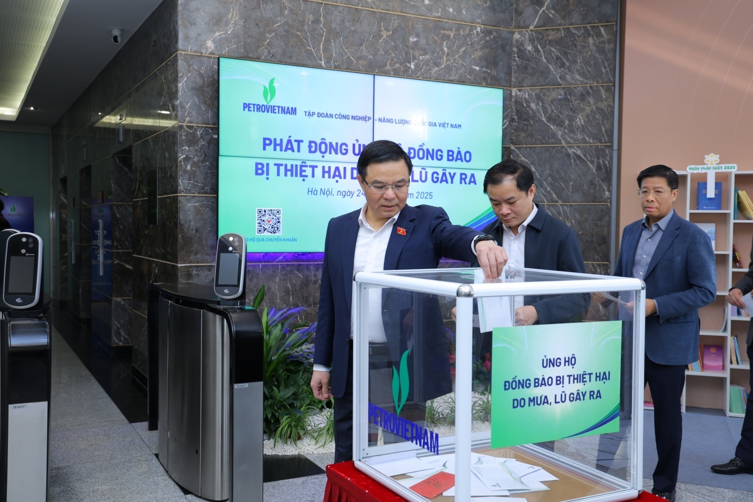 Petrovietnam lan tỏa tinh thần “nghĩa tình – trách nhiệm – sẻ chia” cùng bà con vùng lũ