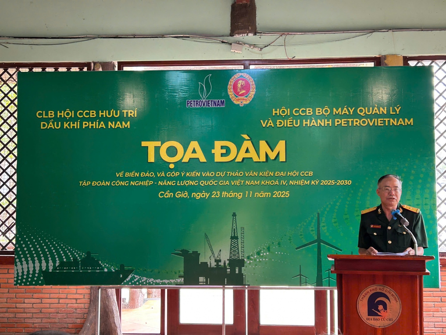 Hội CCB Bộ máy QL&ĐH Petrovietnam tổ chức về nguồn và tọa đàm chuyên đề biển đảo tại khu vực phía Nam