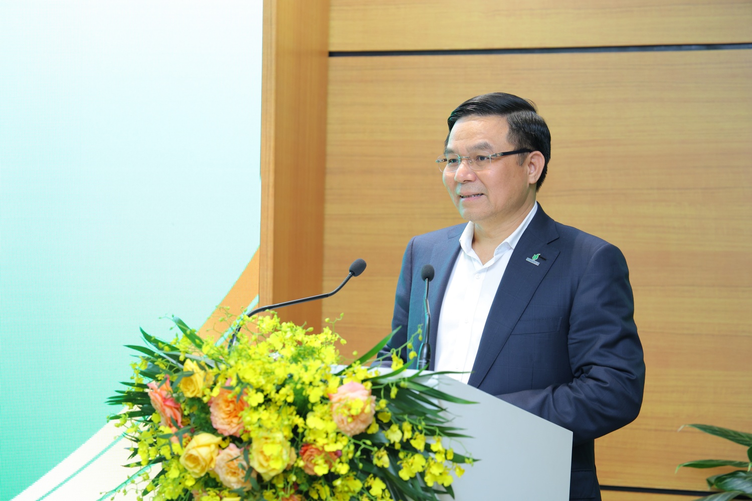 Petrovietnam tri ân cán bộ lãnh đạo qua các thời kỳ nhân kỷ niệm Ngày truyền thống ngành Dầu khí Việt Nam