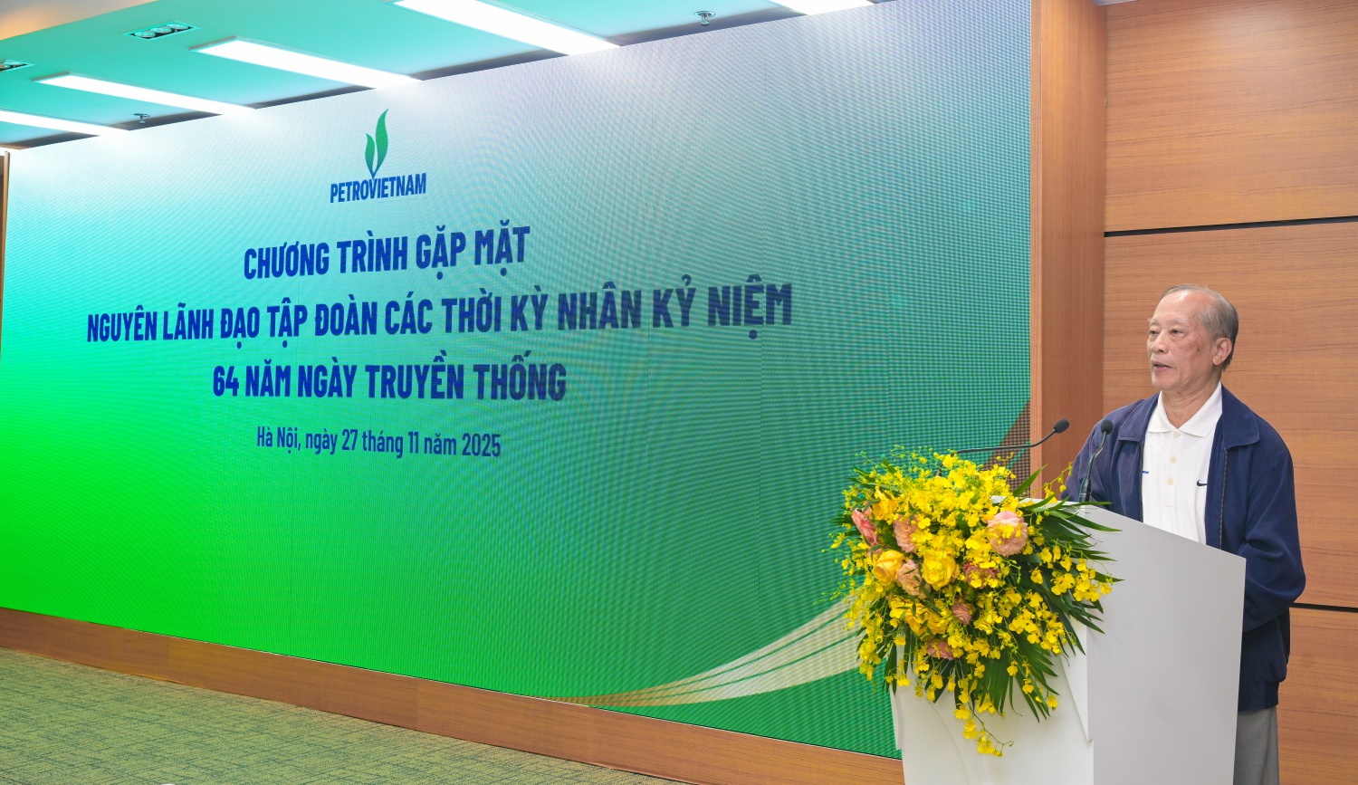 Petrovietnam tri ân cán bộ lãnh đạo qua các thời kỳ nhân kỷ niệm Ngày truyền thống ngành Dầu khí Việt Nam