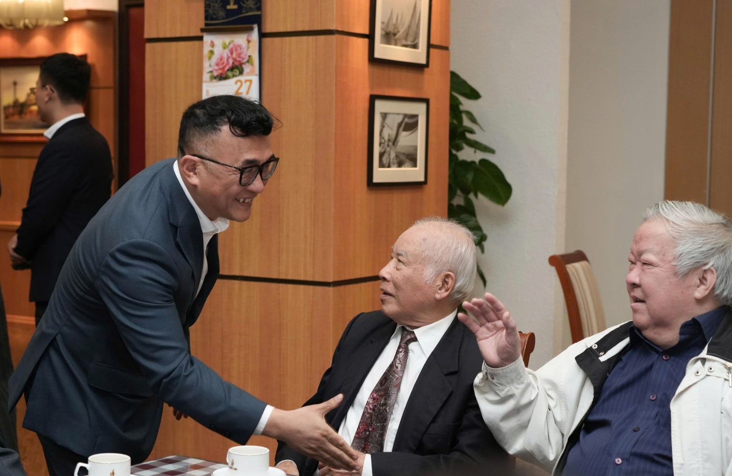 Petrovietnam tri ân cán bộ lãnh đạo qua các thời kỳ nhân kỷ niệm Ngày truyền thống ngành Dầu khí Việt Nam