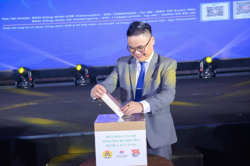 Kết nối cảm xúc, lan tỏa yêu thương - Dấu ấn sẻ chia vì đồng bào vùng lũ