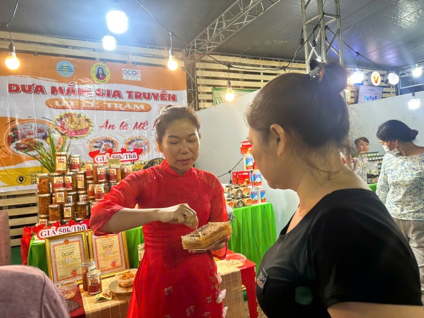 Nâng tầm thương hiệu Việt, hướng về đồng bào miền Trung