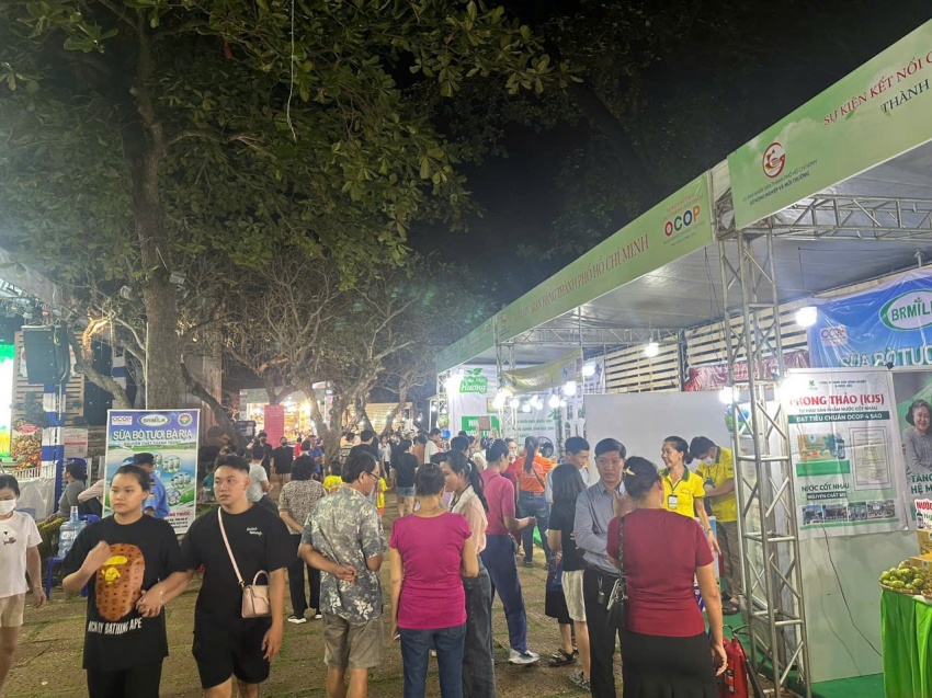 Nâng tầm thương hiệu Việt, hướng về đồng bào miền Trung
