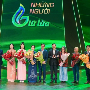 [Chùm ảnh] "Giai điệu tự hào những người giữ lửa”: Tôn vinh hành trình kiến tạo năng lượng quốc gia