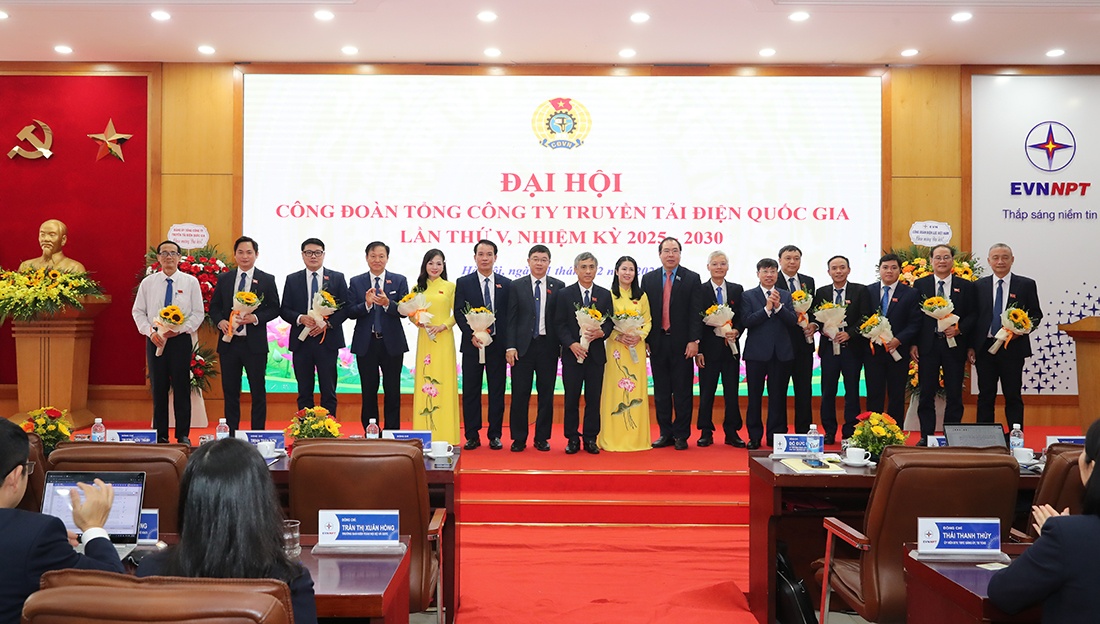 Đại hội Công đoàn EVNNPT lần thứ V, nhiệm kỳ 2025-2030 thành công tốt đẹp