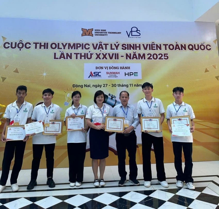 Đội tuyển PVU đạt giải Ba toàn đoàn tại Kỳ thi Olympic Vật lý sinh viên toàn quốc năm 2025
