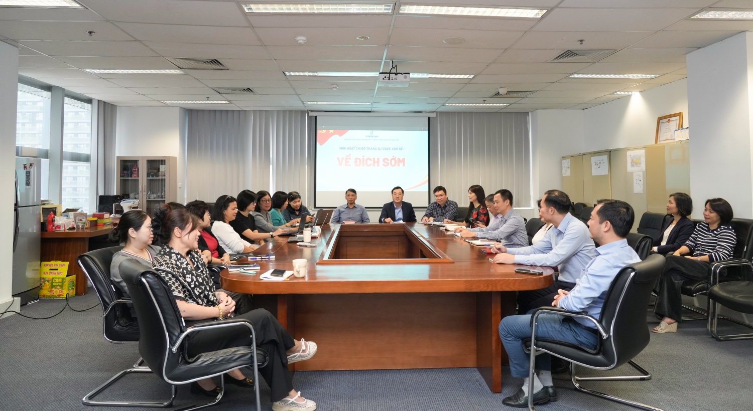 [Chùm ảnh] Đảng bộ BMQL&ĐH Petrovietnam quán triệt tinh thần “Về đích sớm”, hoàn thành xuất sắc nhiệm vụ cả năm 2025