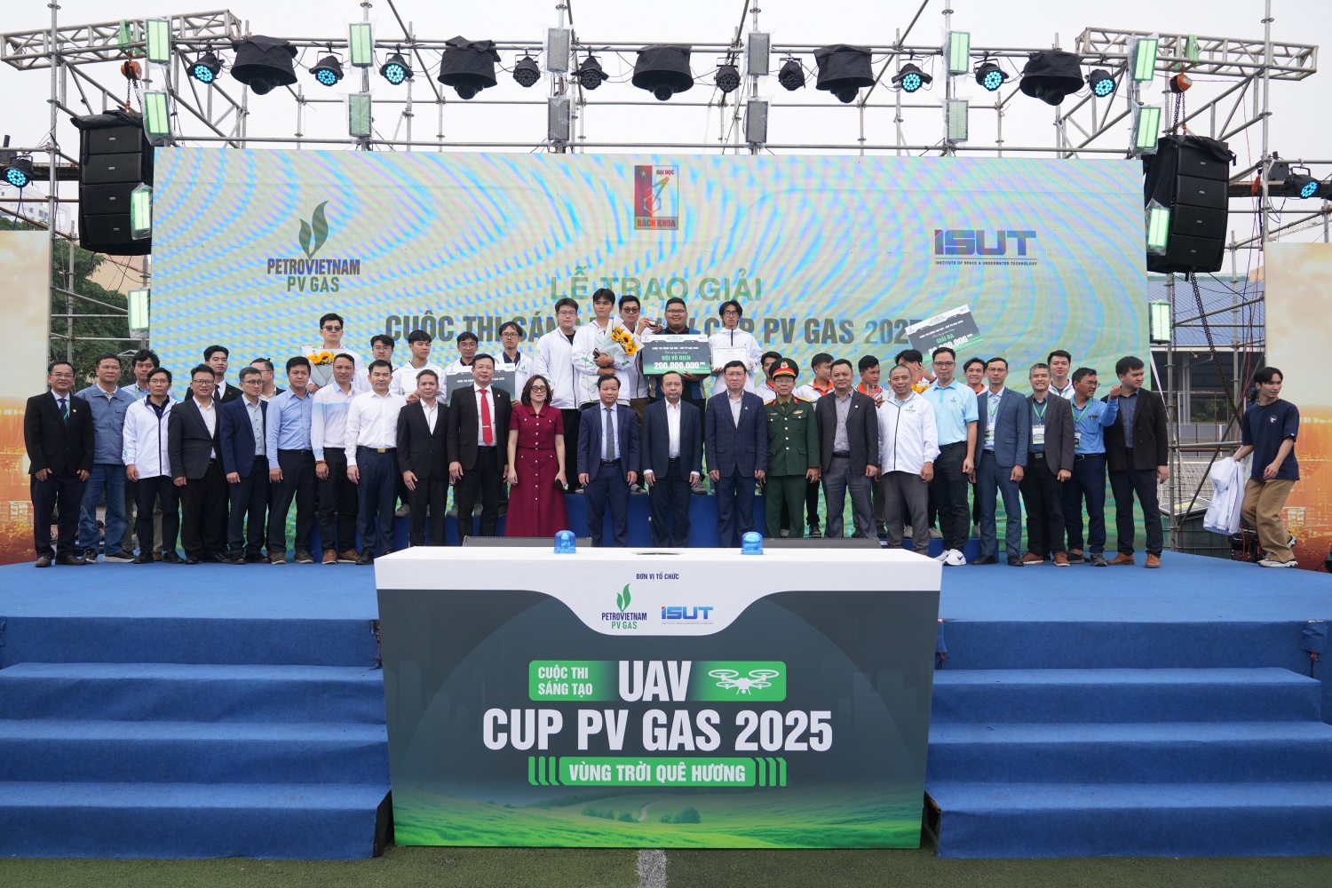 Tôn vinh tài năng trẻ, mở ra “vùng trời” sáng tạo mới