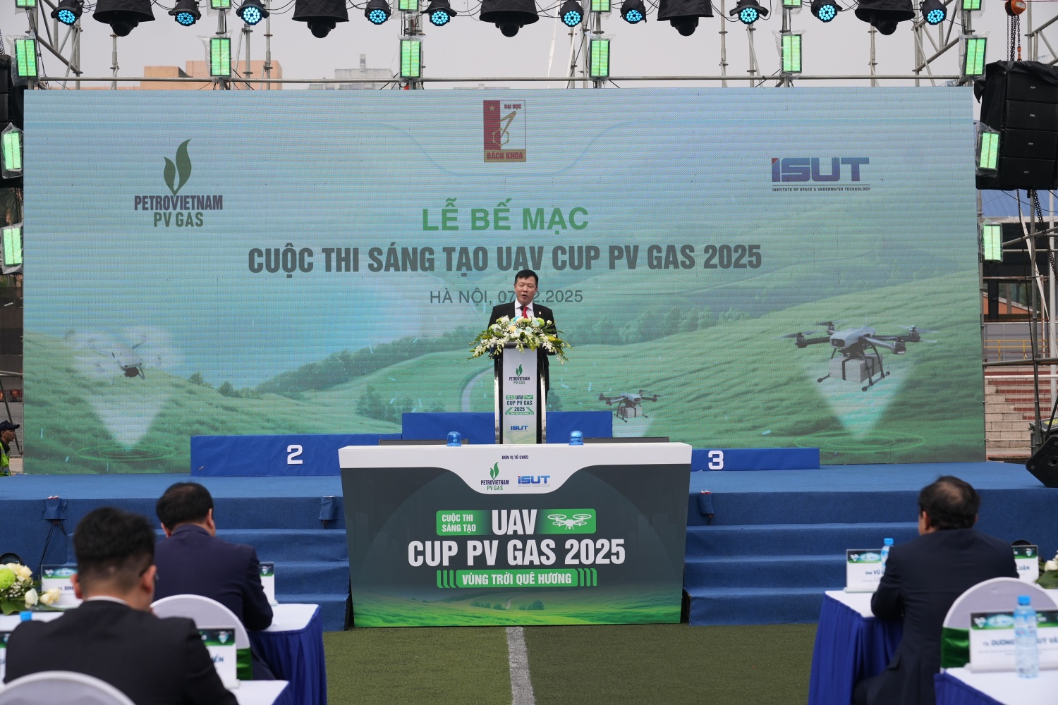 Tôn vinh tài năng trẻ, mở ra “vùng trời” sáng tạo mới