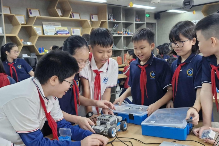STEM Innovation Petrovietnam: Pioneering mark, innovative message for the young generation