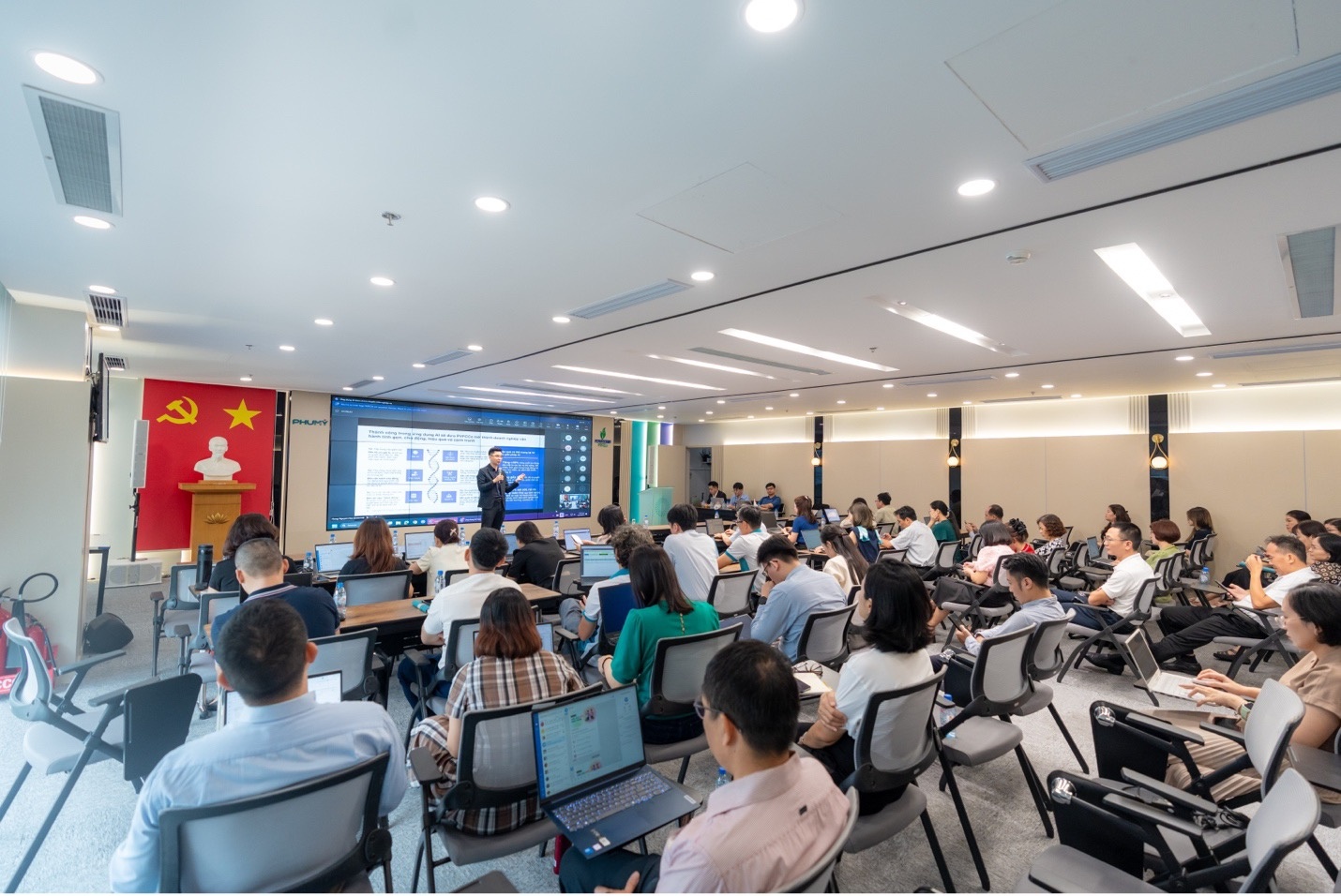 PVFCCo - Phú Mỹ tăng tốc ứng dụng AI, chuẩn bị cho bước phát triển đột phá