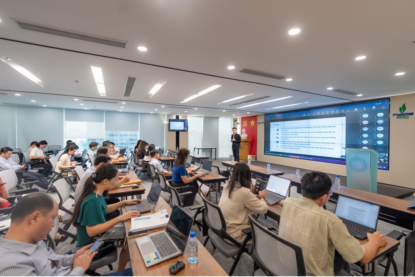 PVFCCo - Phú Mỹ tăng tốc ứng dụng AI, chuẩn bị cho bước phát triển đột phá