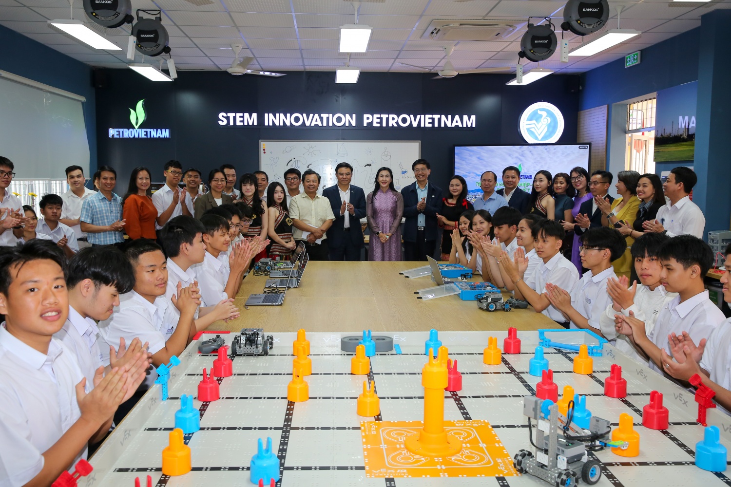 STEM Innovation Petrovietnam góp phần thúc đẩy giáo dục hiện đại và phát triển nguồn nhân lực khoa học – công nghệ