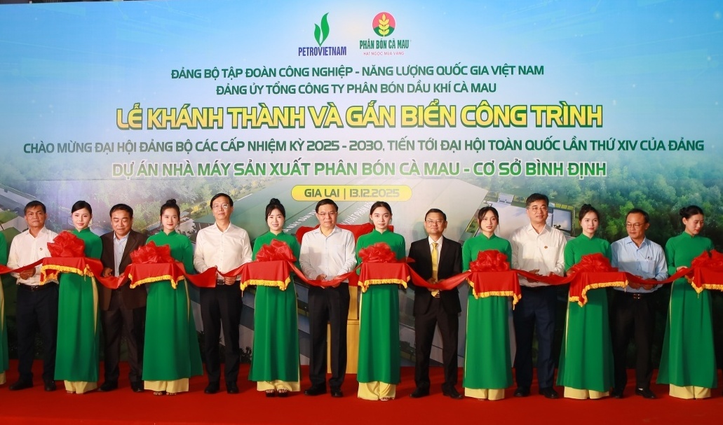 [VIDEO] Khánh thành và gắn biển công trình Nhà máy Sản xuất Phân bón Cà Mau – Cơ sở Bình Định