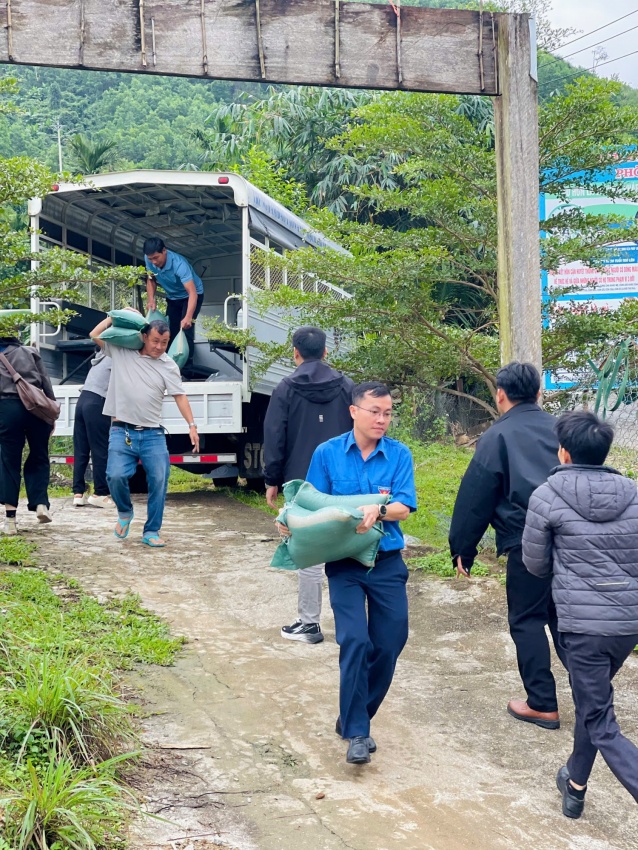 “Đông tình nguyện - Xuân ấm áp” lan tỏa yêu thương đến vùng cao Quảng Ngãi