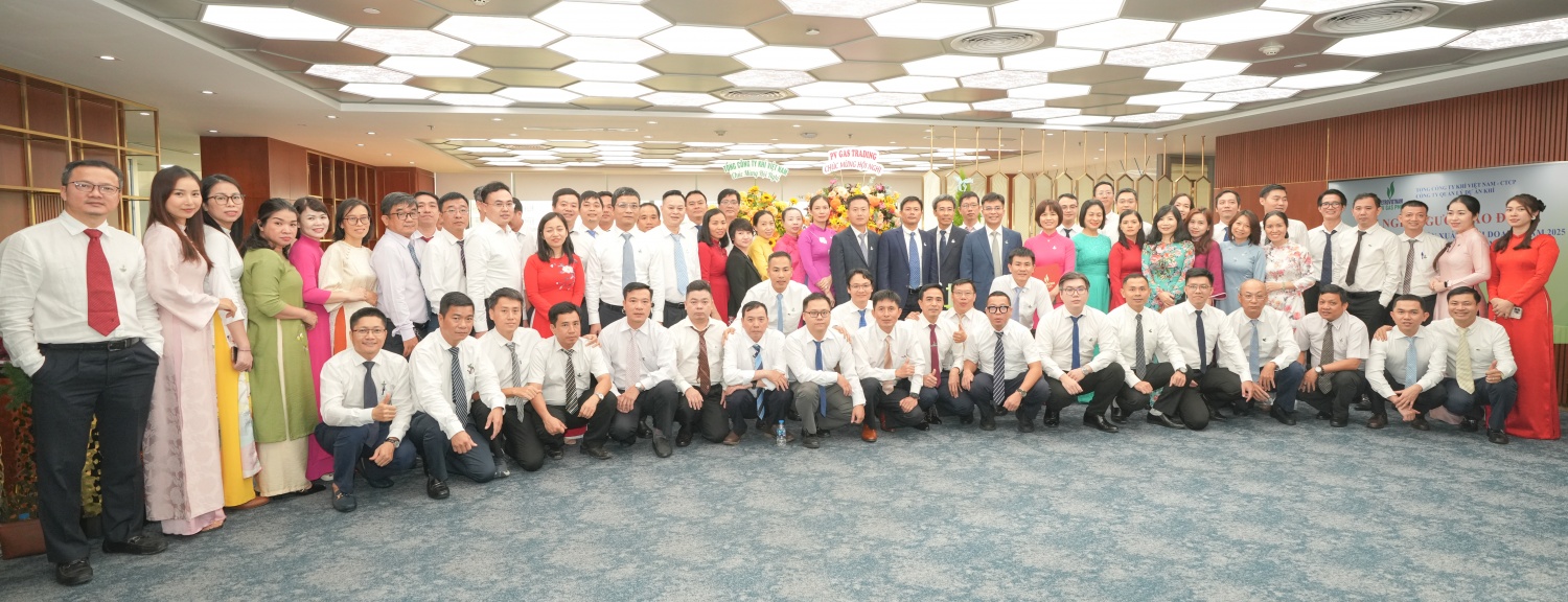 Lãnh đạo và tập thể người lao động PV GAS PMC tại Hội nghị