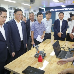 Phòng STEM tại Quảng Ngãi: Nuôi dưỡng tinh thần đổi mới sáng tạo, giúp học sinh từng bước làm chủ công nghệ