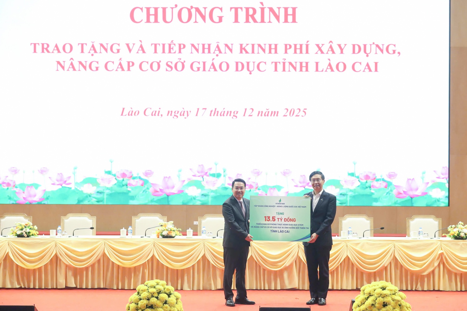 Petrovietnam tài trợ phòng STEM cho THPT Nguyễn Huệ (Lào Cai), góp phần chuẩn bị nguồn nhân lực chất lượng cao