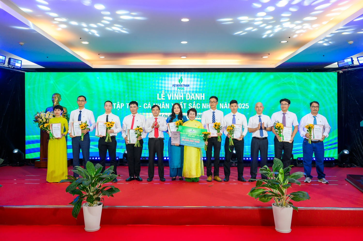 PVOIL Award 2025: Tôn vinh để tạo động lực và truyền cảm hứng