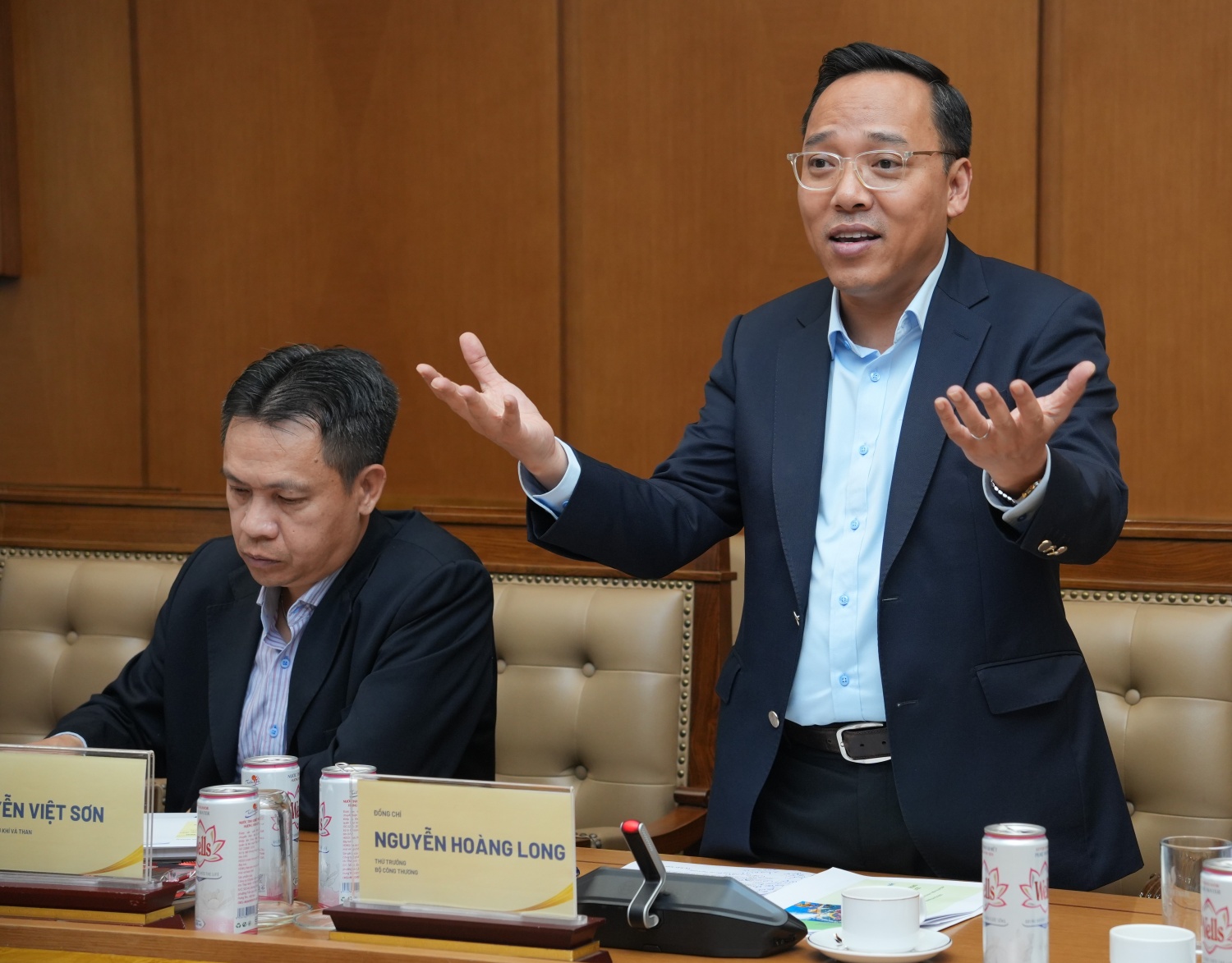 Petrovietnam và Bộ Công Thương trao đổi về hoạt động dầu khí