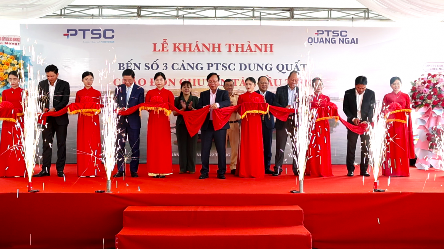 Bến số 3 - Cảng PTSC Dung Quất đón chuyến tàu đầu tiên