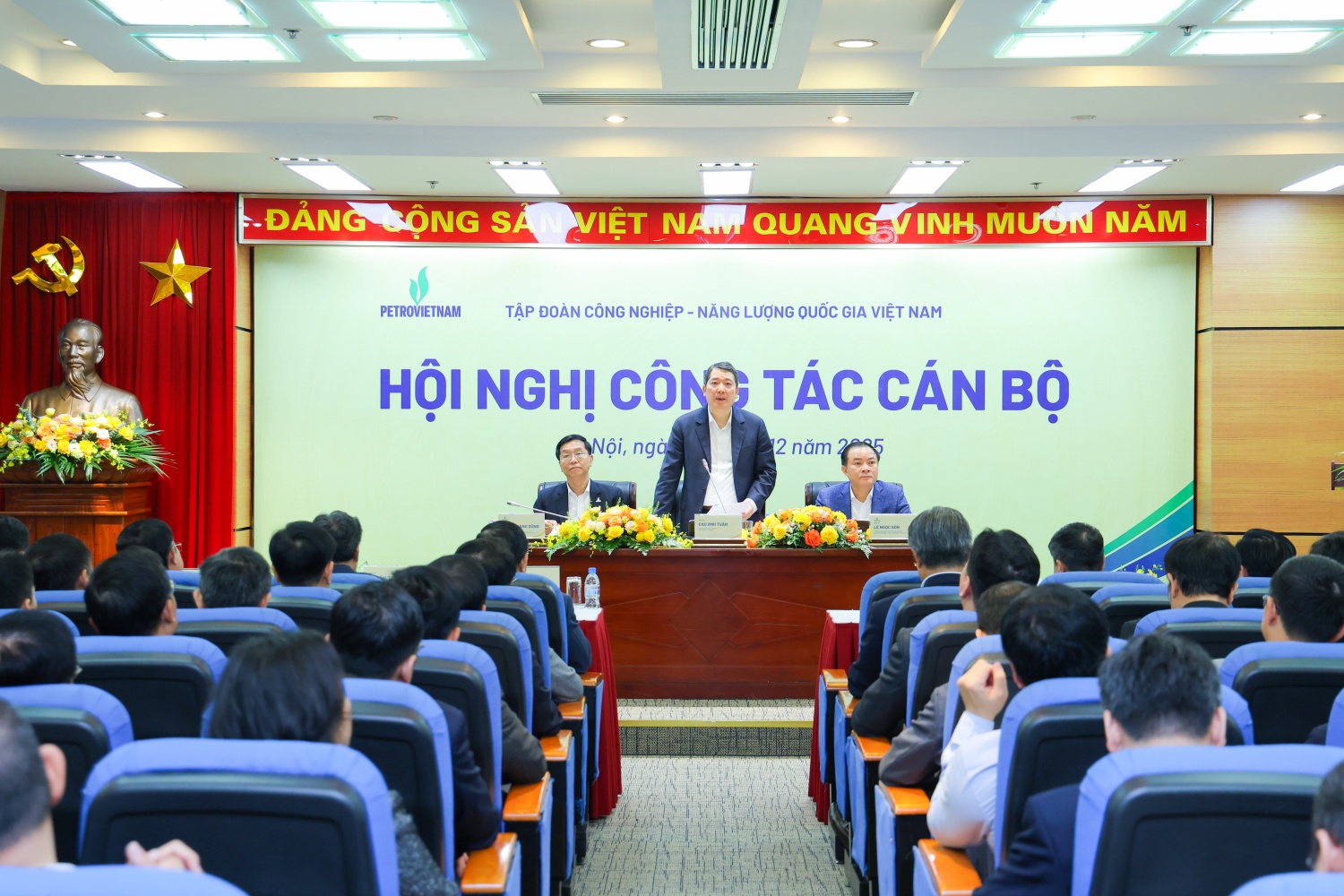 Đồng thuận, nhất trí tuyệt đối giới thiệu nhân sự cấp cao Petrovietnam