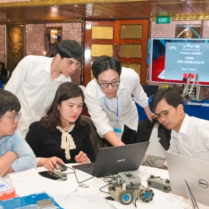 [Chùm ảnh] Giáo viên khu vực phía Bắc tham gia tập huấn vận hành phòng STEM Innovation Petrovietnam