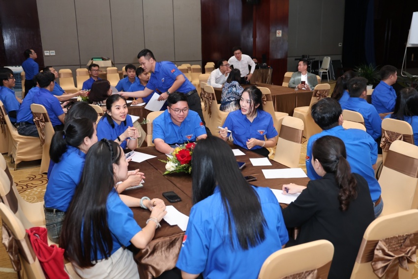 Tuổi trẻ Vietsovpetro: Nâng cao trách nhiệm - Thích ứng linh hoạt Tuổi trẻ Vietsovpetro: Nâng cao trách nhiệm Thích ứng linh hoạt