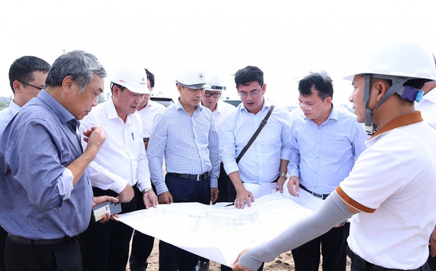 Vận hành an toàn, đầu tư hiệu quả, giữ vững “trục xương sống” của hệ thống điện quốc gia Vận hành an toàn, đầu tư hiệu quả, giữ vững “trục xương sống” của hệ thống điện quốc gia