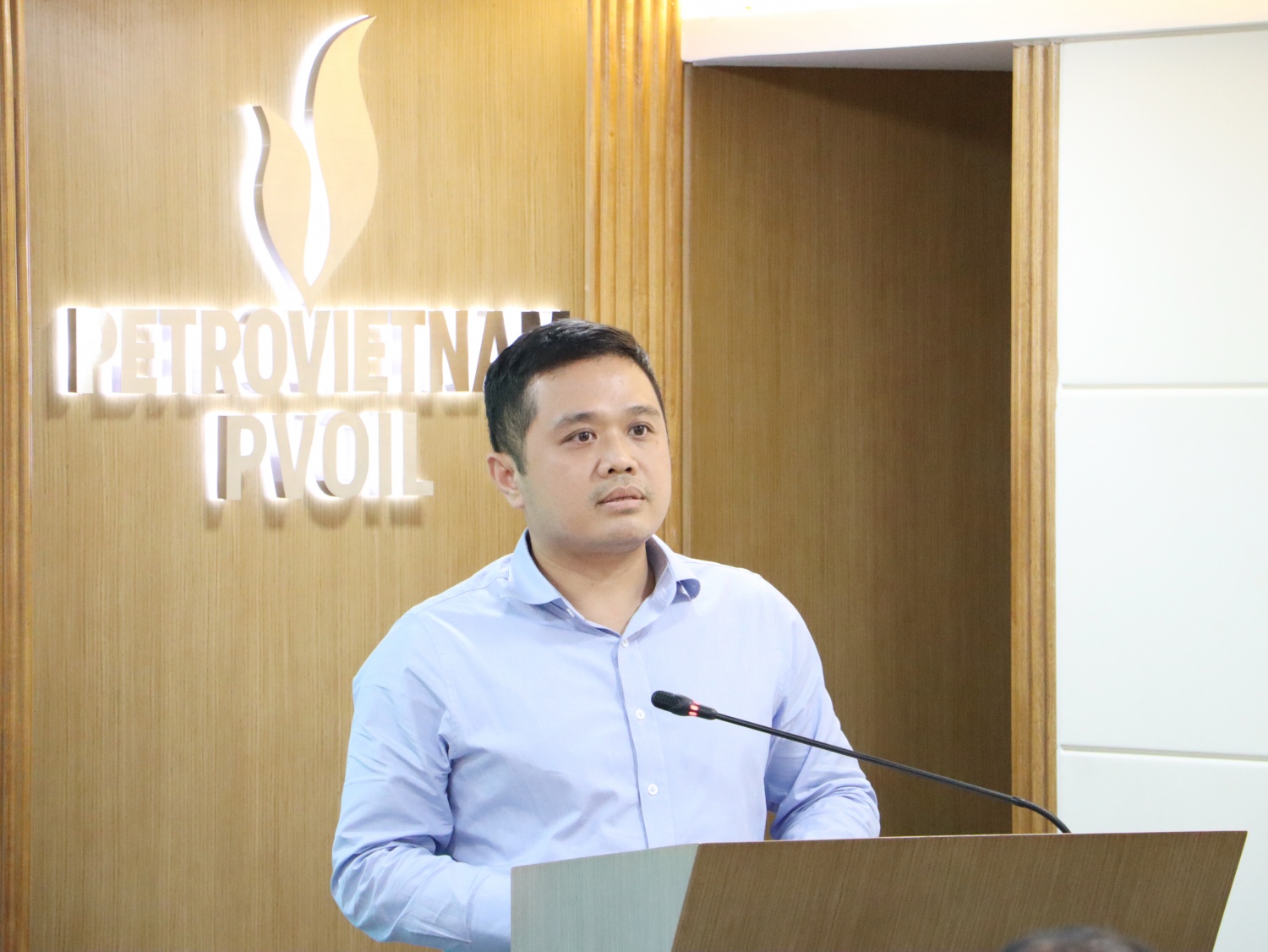 Ông Nguyễn Đăng Trình – Phó Bí thư Đảng ủy, Tổng Giám đốc PVOIL phát biểu tại chương trình chào mừng