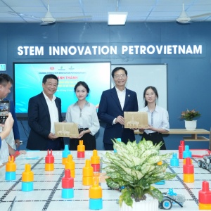 [Chùm ảnh] Petrovietnam khánh thành 3 phòng STEM tại Nghệ An và Hà Tĩnh