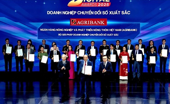 Công nghệ dẫn lối - Agribank bứt phá chuyển đổi số năm 2025 Công nghệ dẫn lối - Agribank bứt phá chuyển đổi số năm 2025