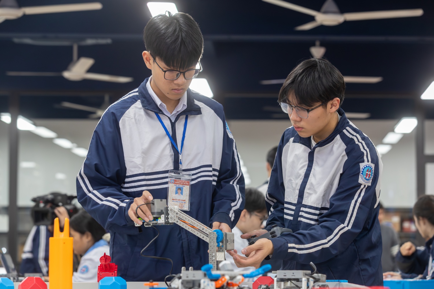 Petrovietnam: Thắp sáng ngọn lửa sáng tạo cho học sinh Phú Thọ