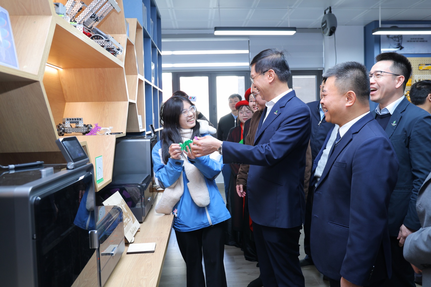 Lan tỏa không gian học tập khoa học – công nghệ hiện đại