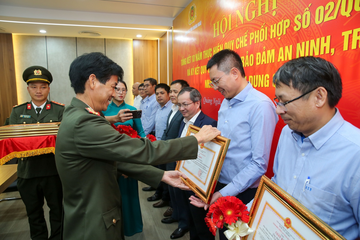 BSR và Công an tỉnh Quảng Ngãi tăng cường phối hợp bảo đảm an ninh, an toàn NMLD Dung Quất