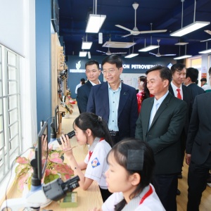 Đưa giáo dục STEM đến với học sinh “Vùng đất lửa” Quảng Trị