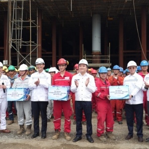 [VIDEO] Chủ tịch HĐTV Petrovietnam Lê Ngọc Sơn động viên người lao động trên công trường Dự án Lô B