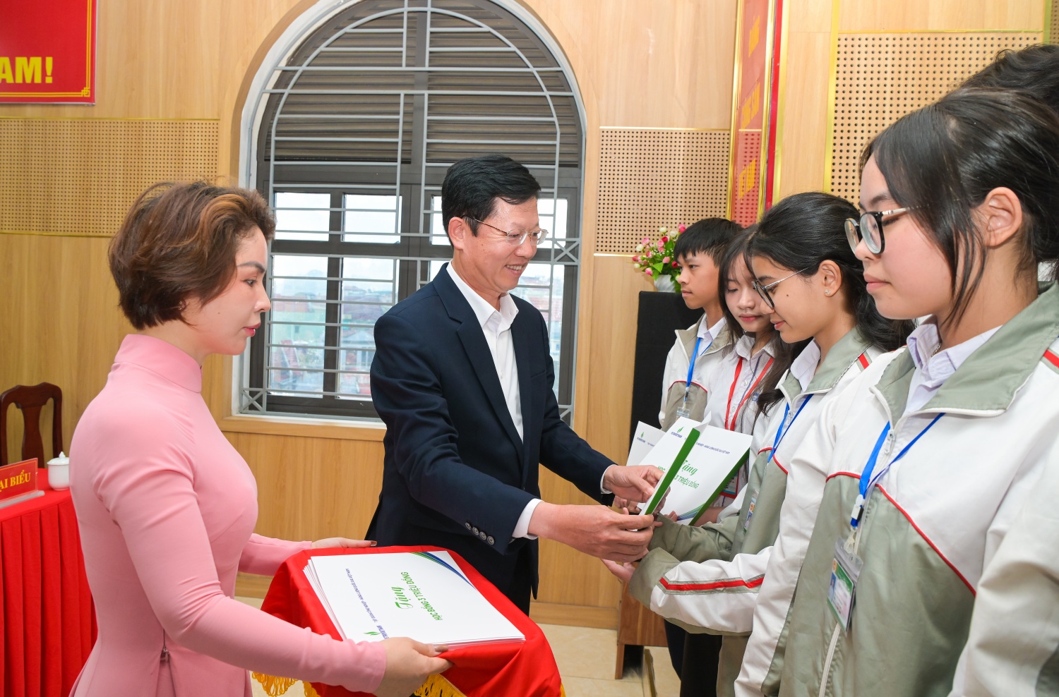 [Chùm ảnh] Petrovietnam đồng hành phát triển không gian giáo dục STEM tại Quảng Ninh