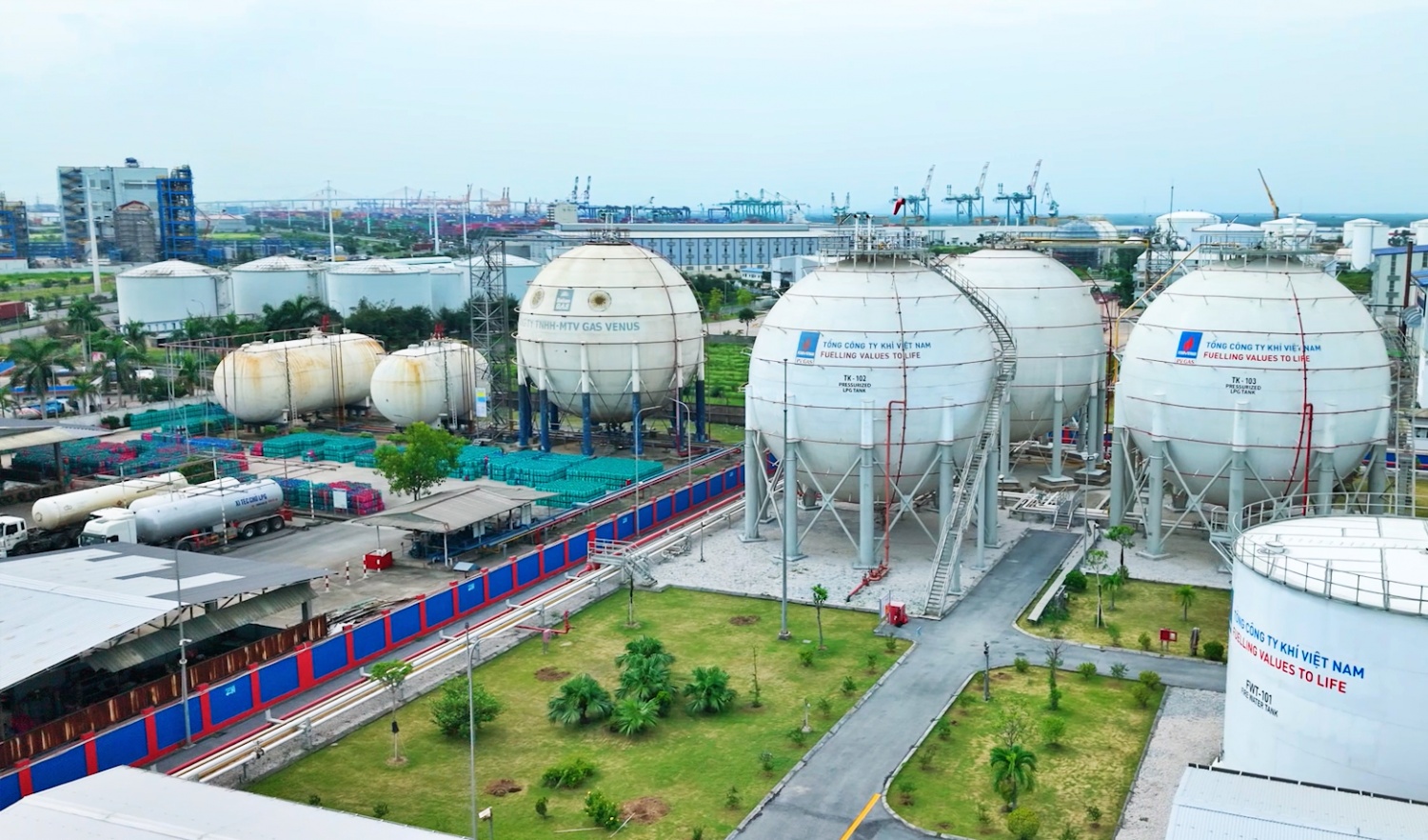 Đề xuất phát triển đồng bộ hạ tầng khí kết nối với các khu công nghiệp