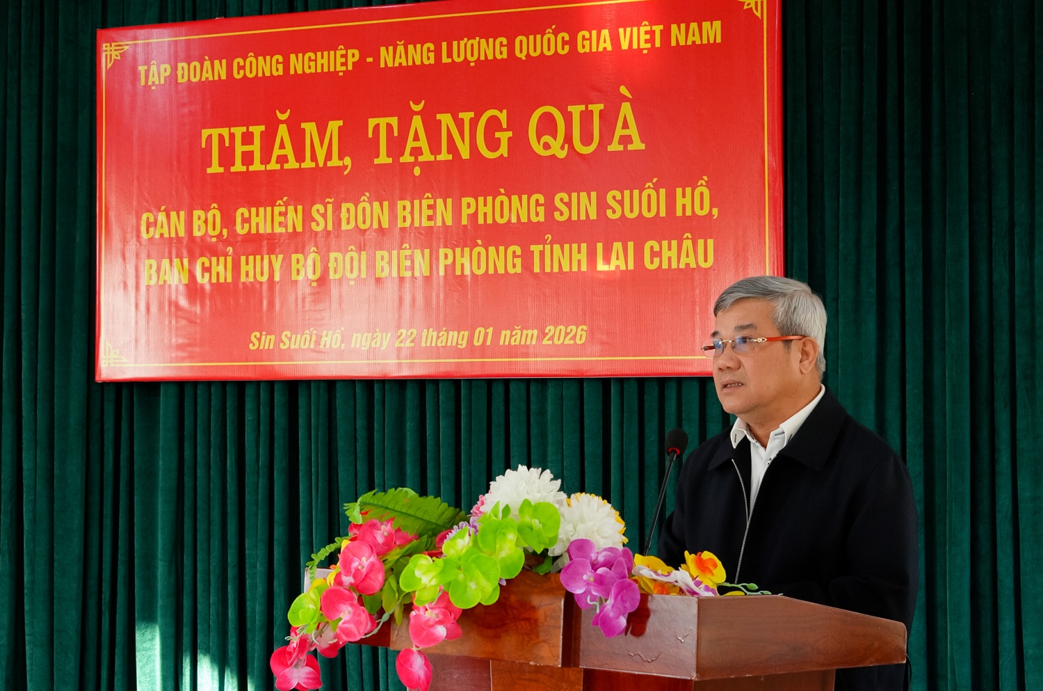 Petrovietnam sẻ chia nơi biên cương, tiếp thêm niềm tin cho cán bộ, chiến sĩ giữ đất trời Tổ quốc