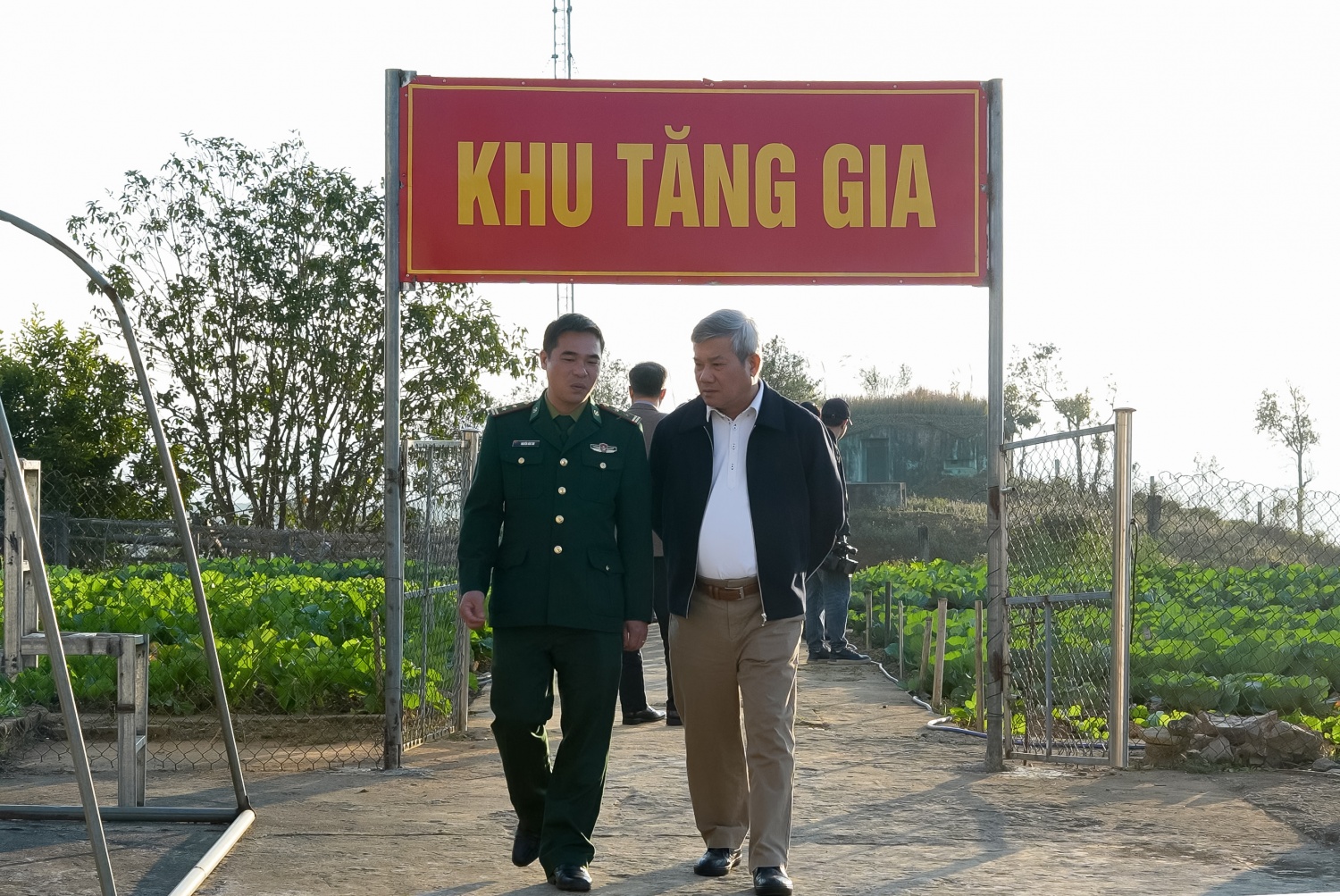 Petrovietnam sẻ chia nơi biên cương, tiếp thêm niềm tin cho cán bộ, chiến sĩ giữ đất trời Tổ quốc