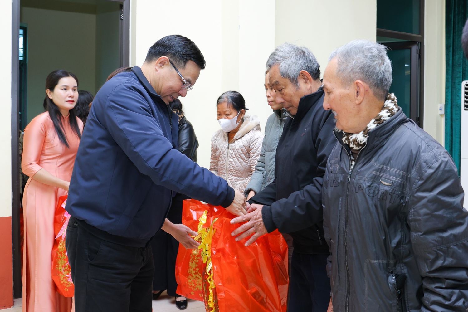 Petrovietnam đồng hành cùng nhân dân xã Hiệp Cường đón Xuân gắn kết   Tết nghĩa tình