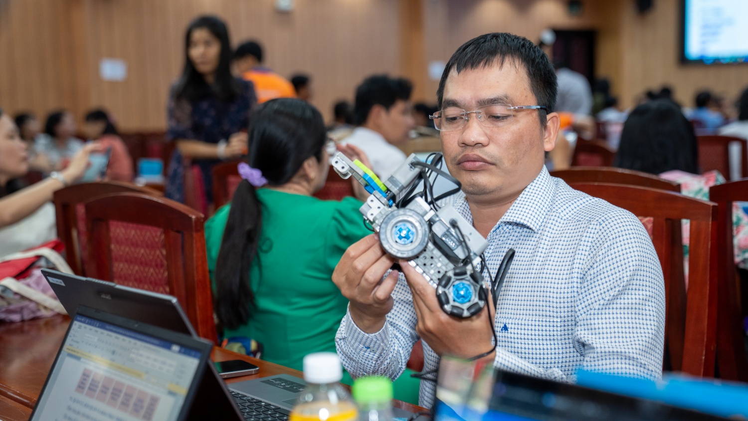 Hơn 190 giáo viên Đông Nam Bộ và ĐBSCL được trang bị kỹ năng triển khai giáo dục STEM