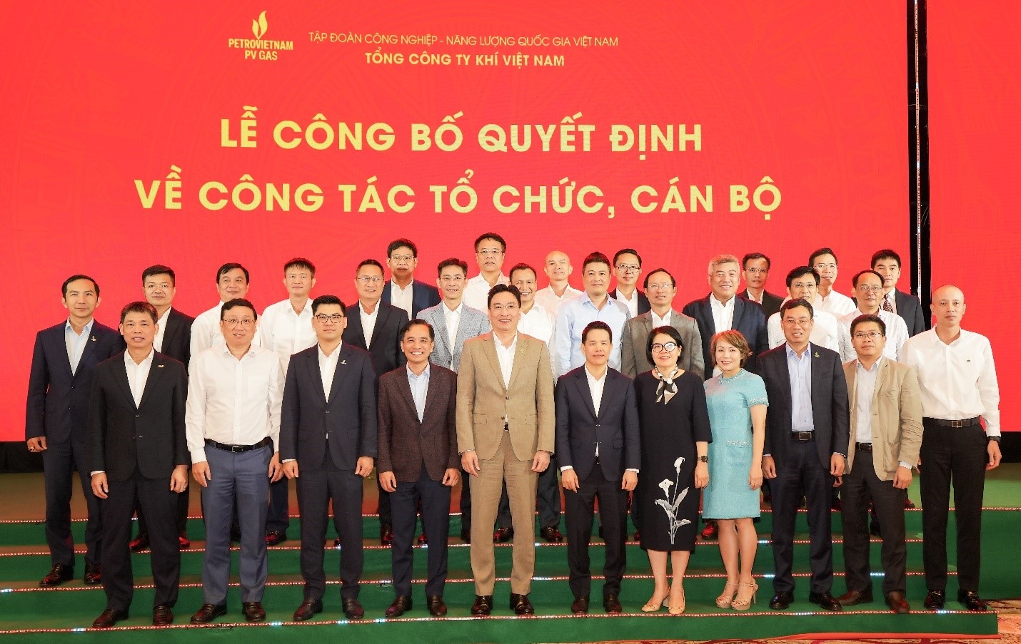 Tập thể lãnh đạo PV GAS tại Hội nghị