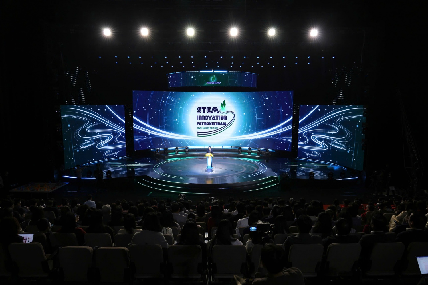[Chùm ảnh] Mạch nguồn tri thức - STEM Innovation Petrovietnam