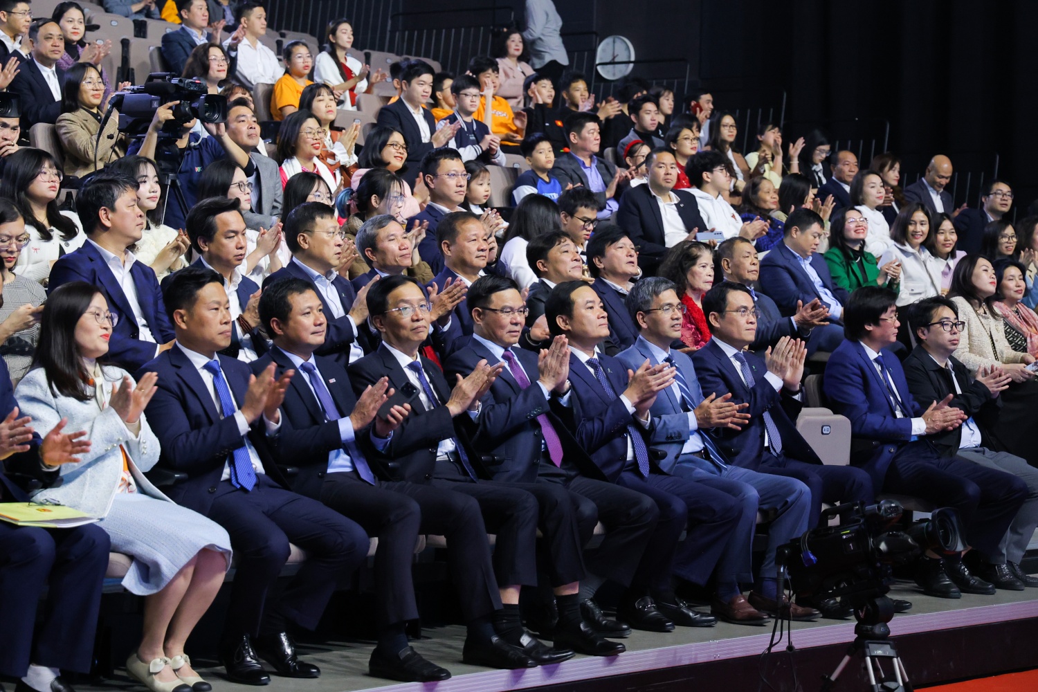 [Chùm ảnh] Mạch nguồn tri thức - STEM Innovation Petrovietnam