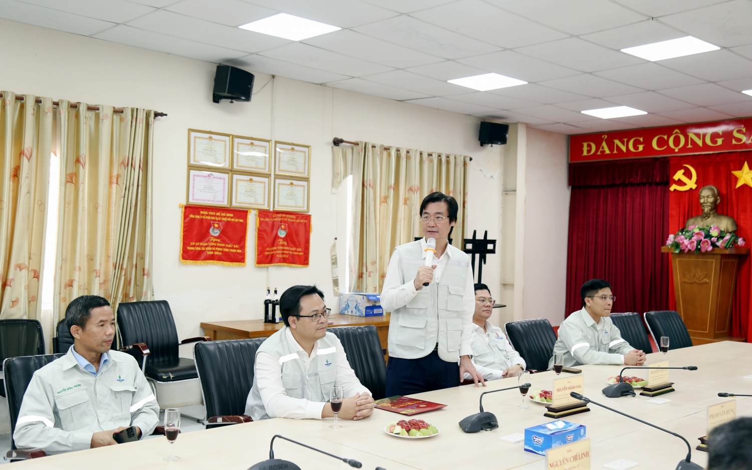 Công đoàn Petrovietnam thăm, chúc Tết người lao động PTSC Long Phú